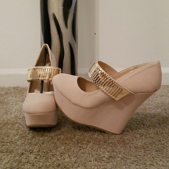 Wedges - Picture 1 of 3